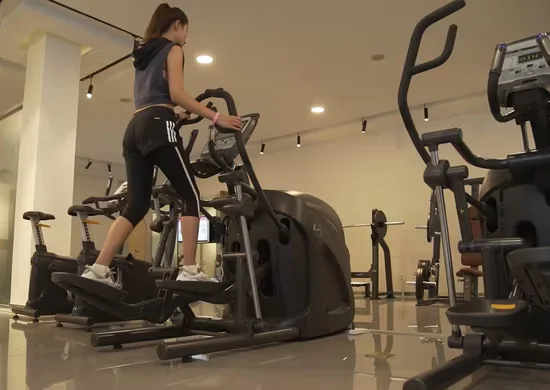 Commercial Touch Screen Cross Trainer Elliptical Machine for Gym Use