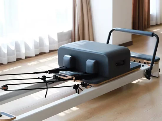 White Aluminium Alloy Pilates Reformer Machine for Yoga Studio