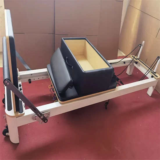 White Aluminium Pilates Reformer Bed Machine for Commercial Studio Use