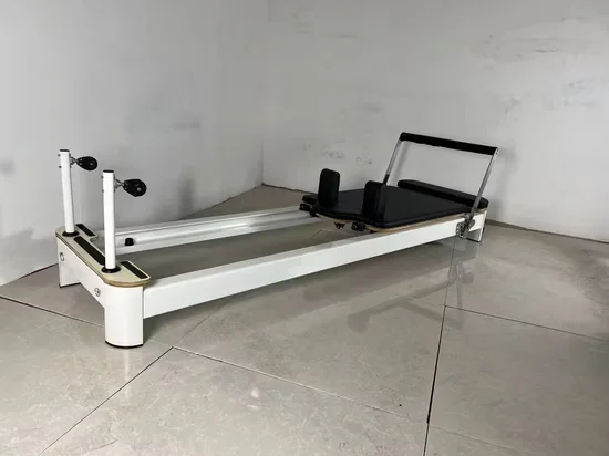 White Aluminum Alloy Super Silent Pilates Reformer for Studio
